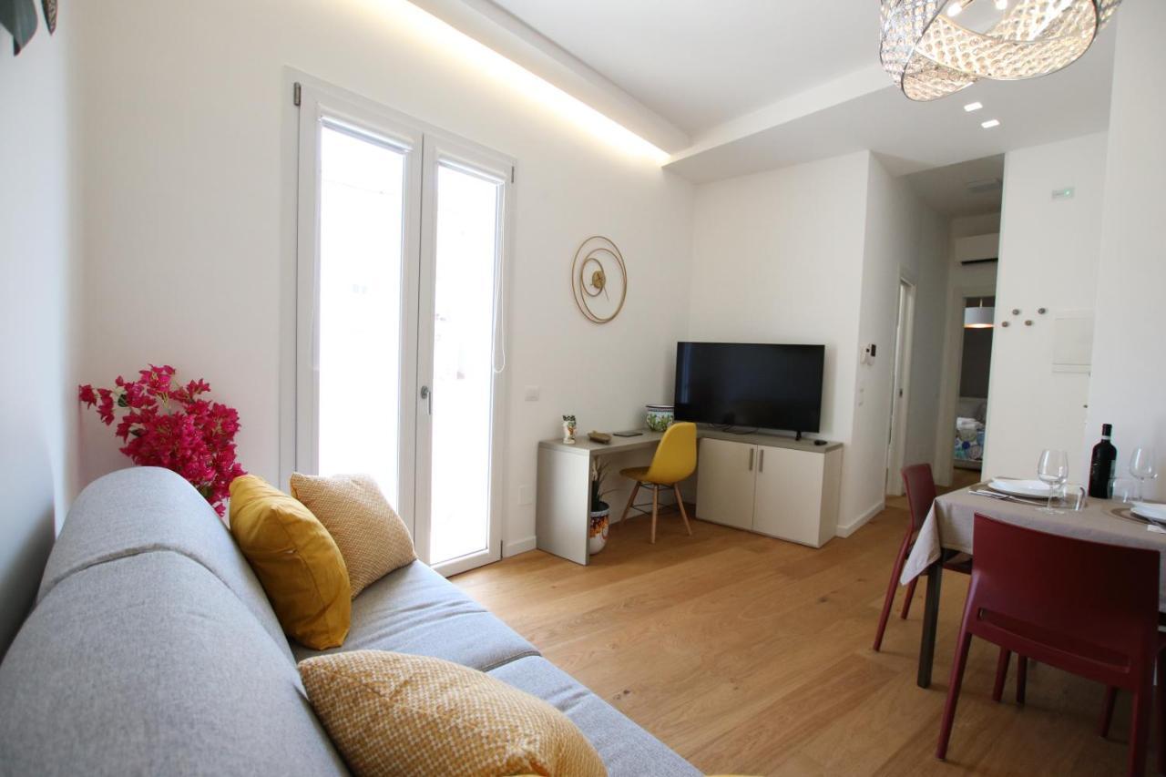 Sikelika Apartment Syracuse ภายนอก รูปภาพ