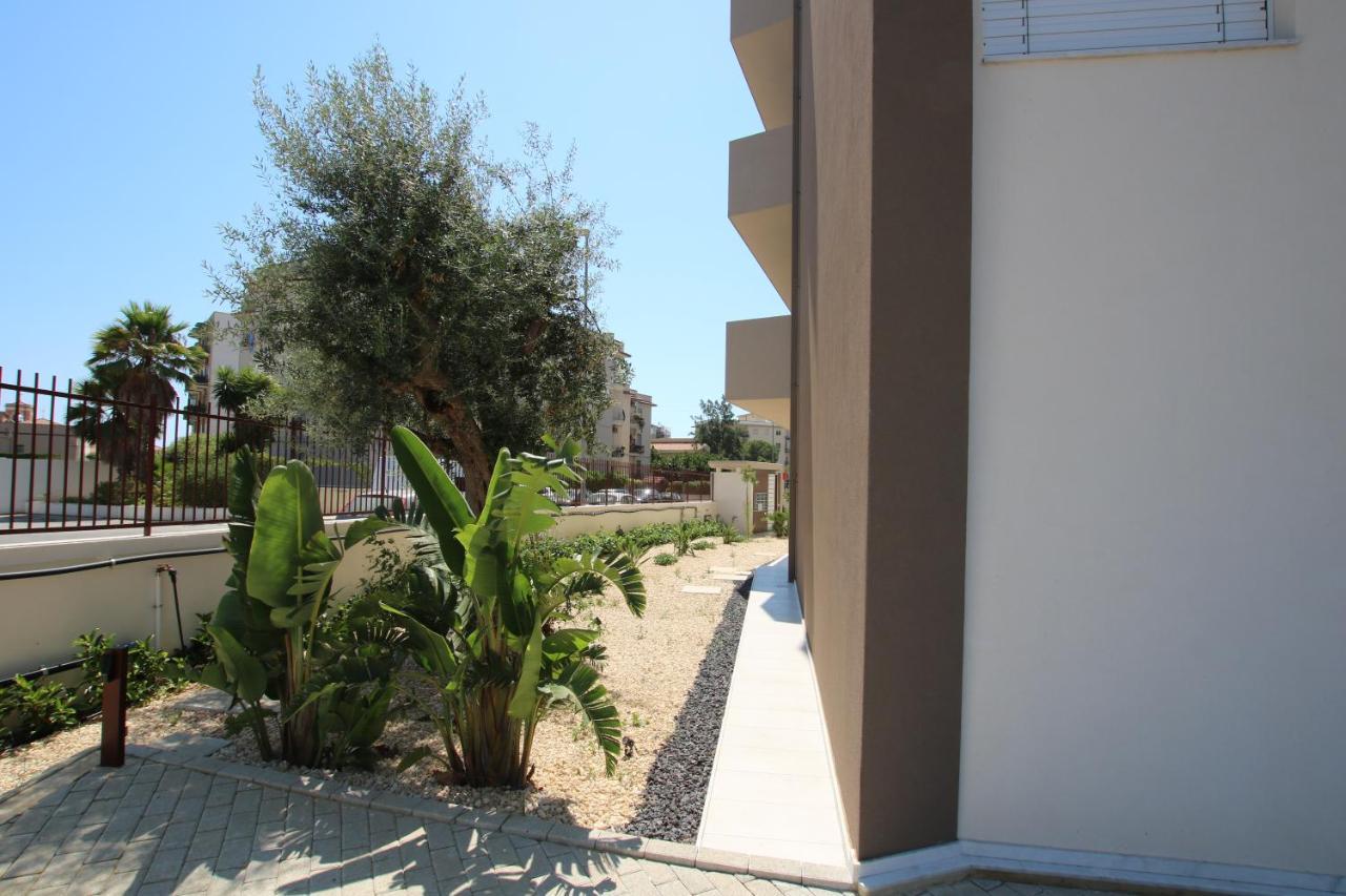 Sikelika Apartment Syracuse ภายนอก รูปภาพ