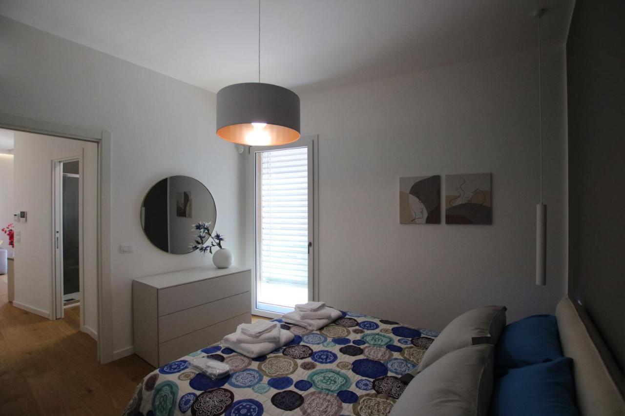 Sikelika Apartment Syracuse ภายนอก รูปภาพ